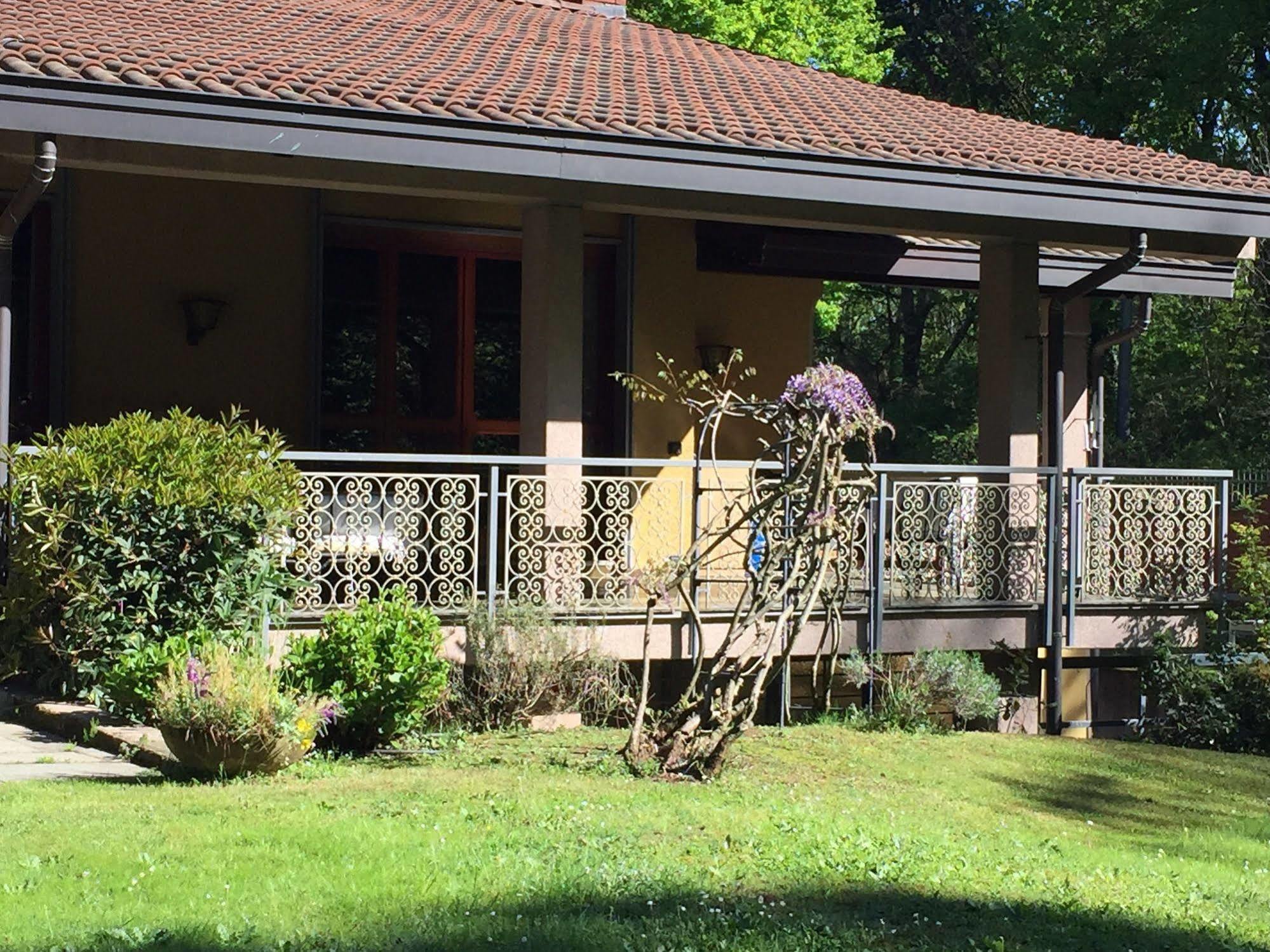 לינה וארוחת בוקר Cesate Bed&Garden מראה חיצוני תמונה