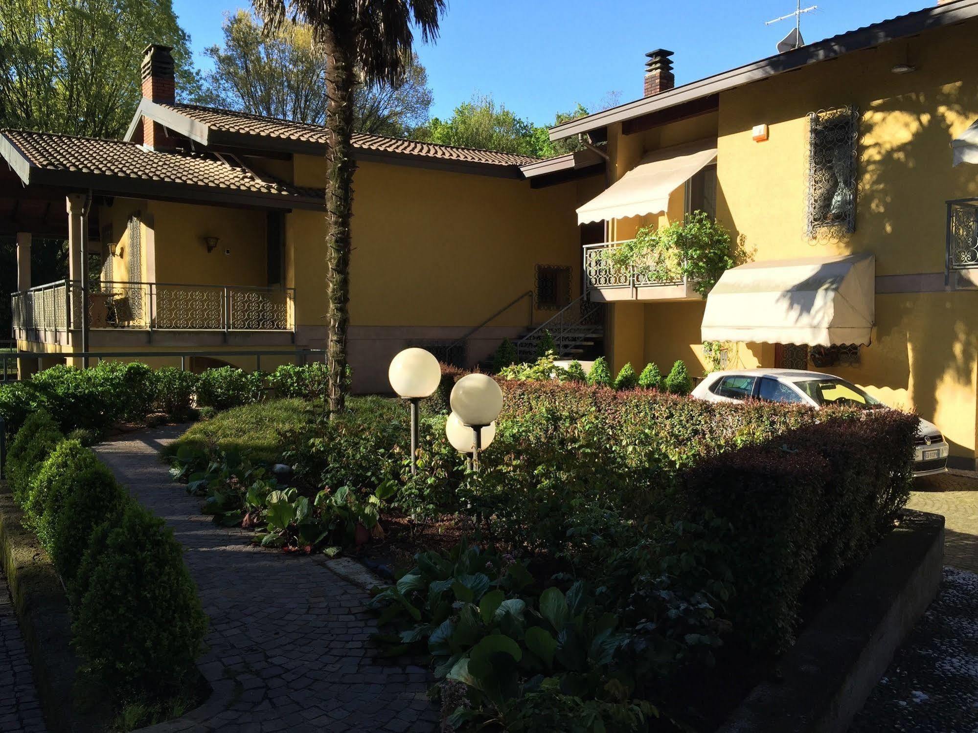 לינה וארוחת בוקר Cesate Bed&Garden מראה חיצוני תמונה